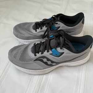 Men's Saucony Guide 15 running shoes in the Alloy/Topaz colorway